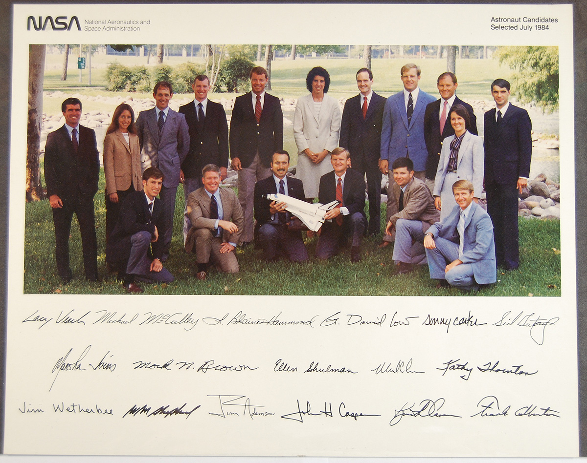 Documents & Autographs 1984 UNUSUAL ASTRONAUT CANDIDATES 8X10 ORIG SPACE PHOTO W/ FAXED SIGNATURES EXC