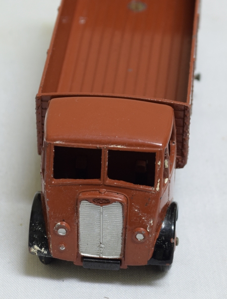 Dinky DINKY #511 GUY 4 TON LORRY, RED-BROWN CAB, CHASSIS & HUBS, 1st TYPE CAB, VG+/BOX
