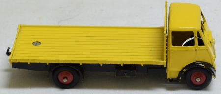 Dinky DINKY #512 GUY FLAT TRUCK, 1st CAB, RARE YELLOW W/ BLACK WINGS, RED HUBS-EXC/BOX