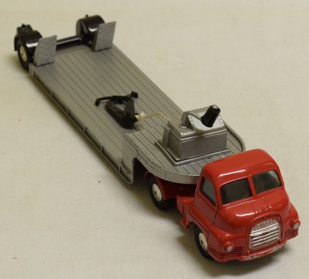 corgi car carrier