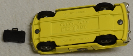 Corgi CORGI 345 MGC G.T. COMPETITION MODEL, NEAR-MINT MODEL W/ NEAR-MINT BOX!