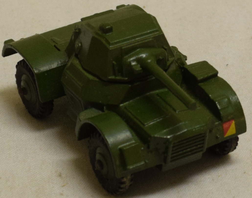 dinky toys armoured car 670