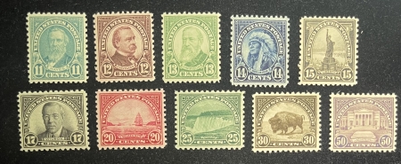 U.S. Stamps SCOTT #692-701, 11c-50c COMPLETE, MOG NH, VF TO VF+, SUPERB FRESH, CAT $137.25