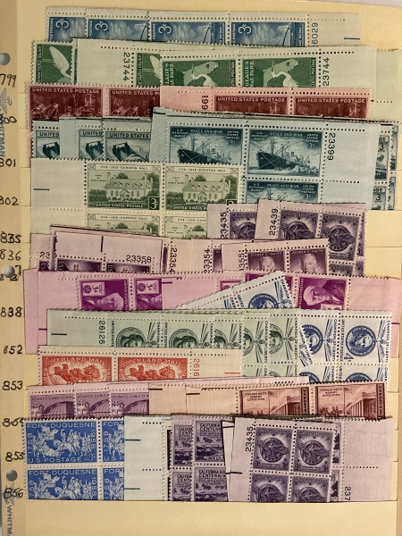 U.S. Stamps 32 STOCKPAGES WITH HUNDREDS OF PLATEBLOCKS, SINGLES & MULTIPLES – CATALOG $750