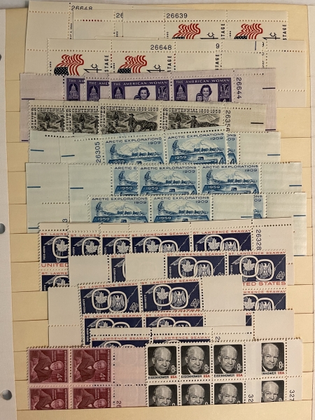 U.S. Stamps 32 STOCKPAGES WITH HUNDREDS OF PLATEBLOCKS, SINGLES & MULTIPLES – CATALOG $750